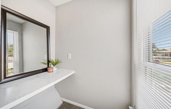 3 beds, 2 baths, 1,300 sqft, $1,239, Unit 83001