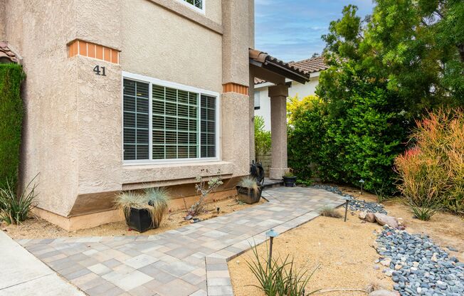 Beautifully Remodeled 4 Bedroom, 2.5 Bathroom Home In Aliso Viejo