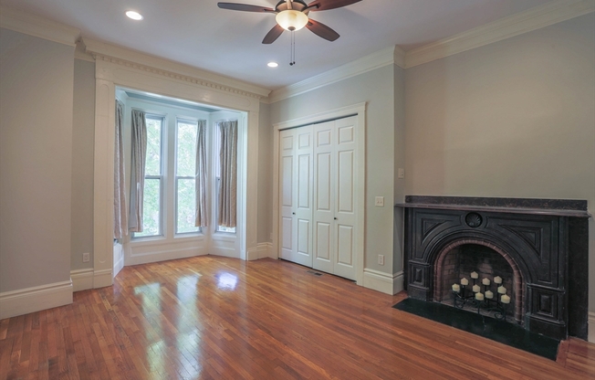 3 beds, 2 baths, 1,500 sqft, $3,950, Unit 2