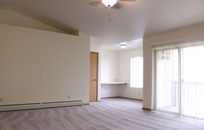 2 beds, 1 bath, 1,300 sqft, $1,299.99, Unit 2250-05