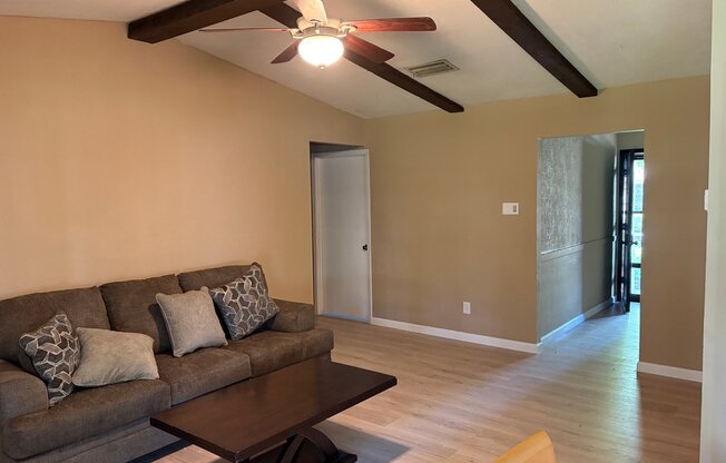724 MELINDA DR