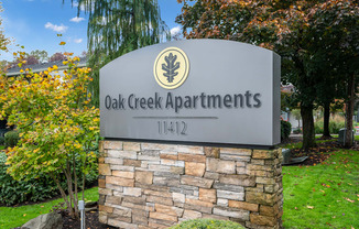Welcome to Oak Creek Apartments