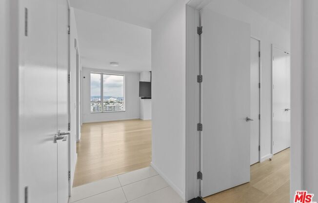 2 beds, 2 baths, 1,290 sqft, $4,900, Unit 1508