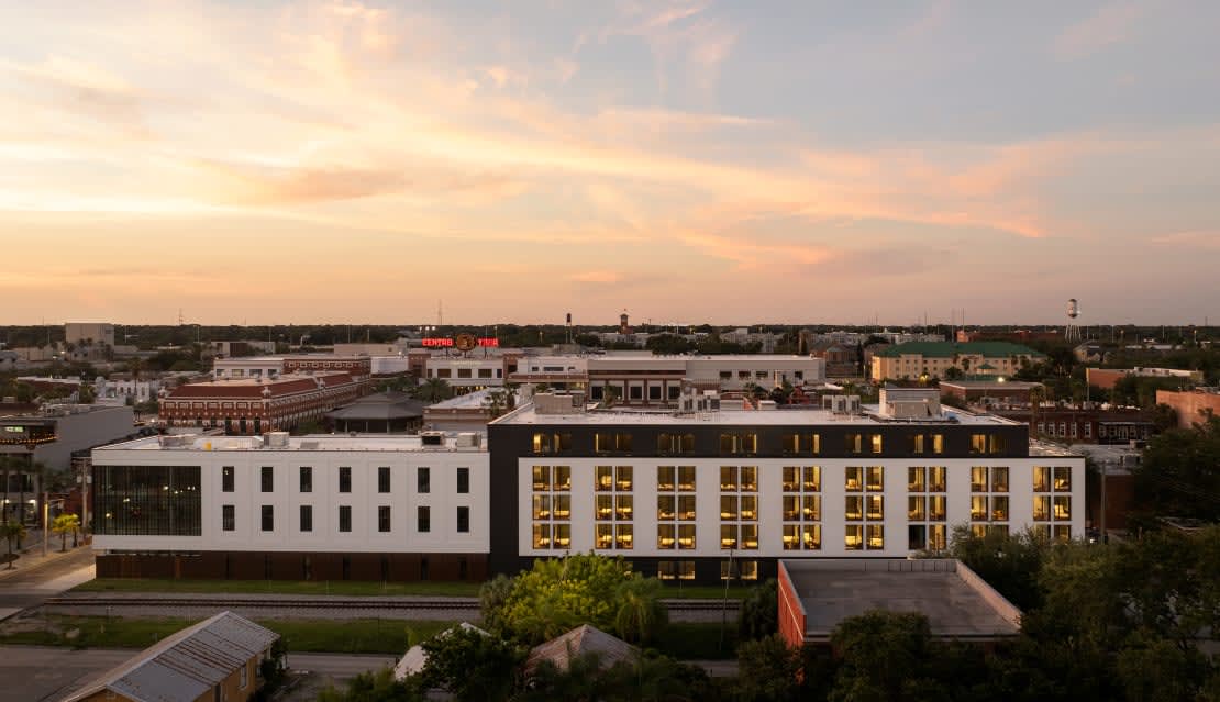 MILES AT YBOR LUXURY FURNISHED APARTMENTS