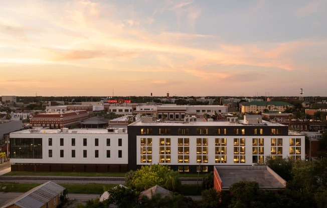 MILES AT YBOR LUXURY FURNISHED APARTMENTS