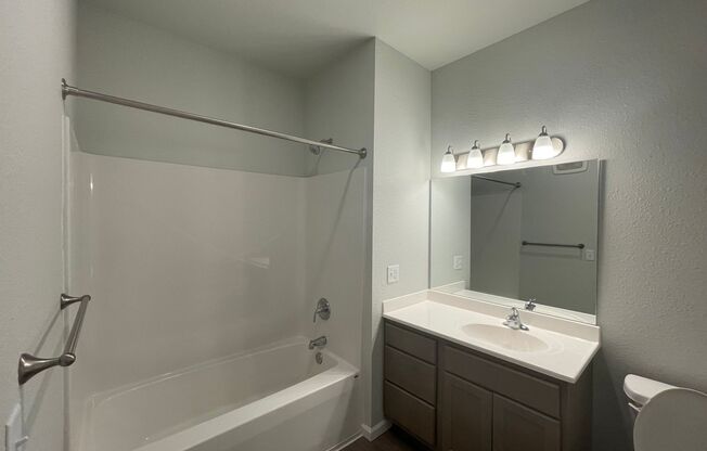 1 bed, 1 bath, 670 sqft, $971, Unit 1140-113