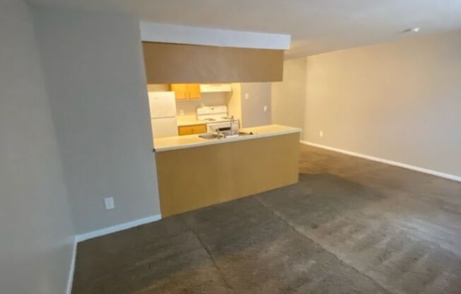 1 bed, 1 bath, 636 sqft, $710, Unit 507-107