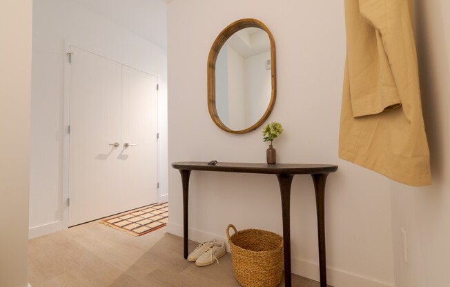 3 beds, 2 baths, $6,643, Unit 14K