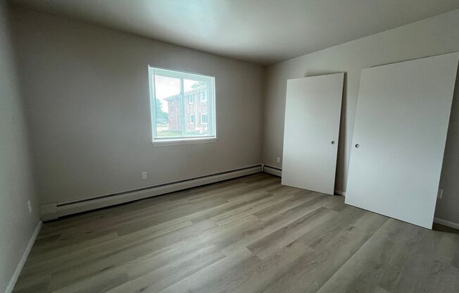 1 bed, 1 bath, $1,295, Unit 121