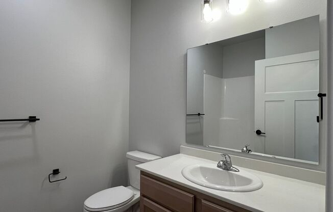 1 bed, 1 bath, 647 sqft, $1,540, Unit WR 305-215