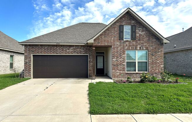 Beautiful 4 Bedroom 2.5 Bath Available for Rent in Gonzales!