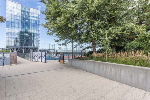 2 beds, 2 baths, 1,104 sqft, $4,200, Unit PH1N