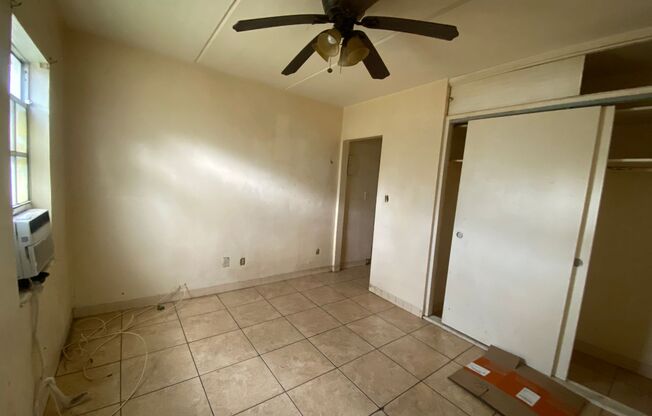 1 bed, 1 bath, 500 sqft, $1,600, Unit Apt 4