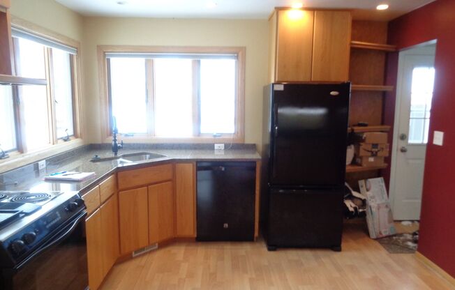 3 Bedroom House with Hardwoods on West End