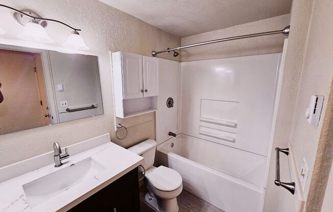 2 beds, 1 bath, $1,699