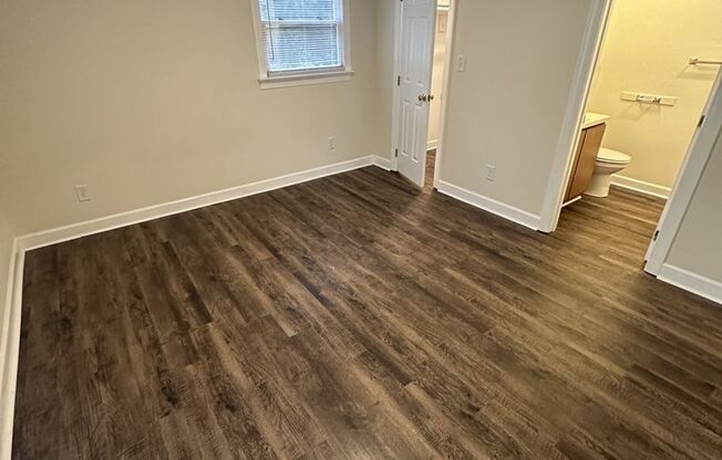 1 Bedroom 1 Bathroom Condo!