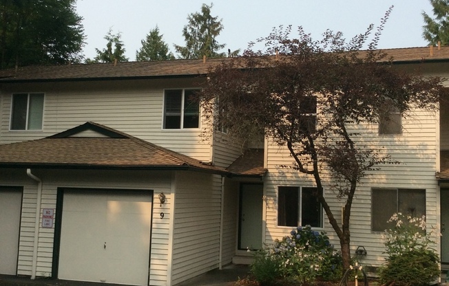 3 Bedroom Townhome in Shoreline