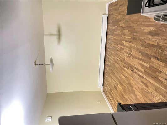 3 beds, 1 bath, 1,000 sqft, $3,200, Unit 2