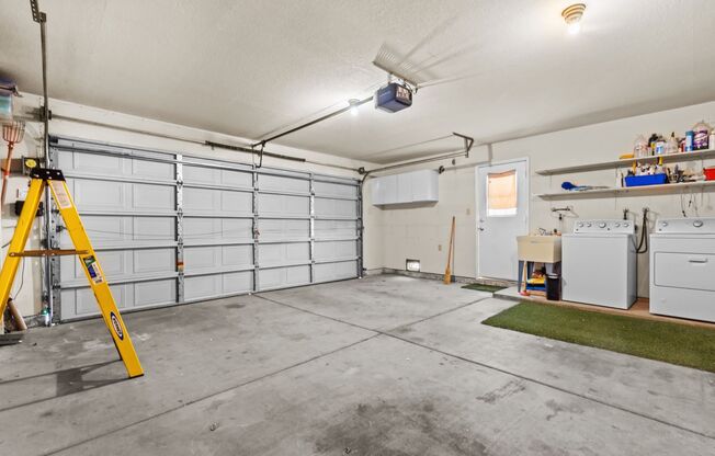 3 beds, 2 baths, $2,790
