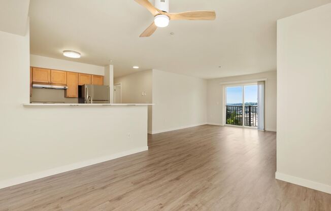 2 beds, 2 baths, 1,005 sqft, $2,895, Unit 504