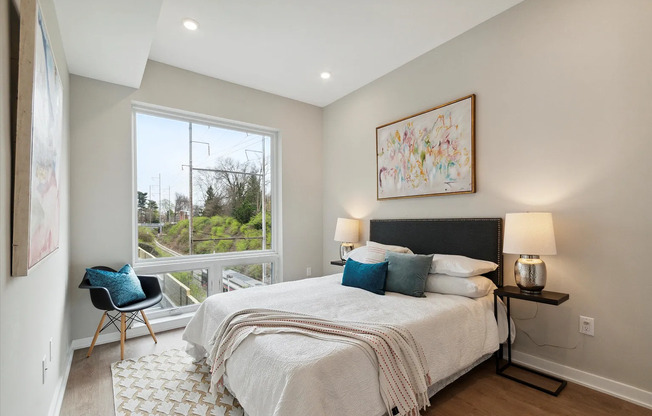 2 beds, 2 baths, 895 sqft, $2,150, Unit Unit 404