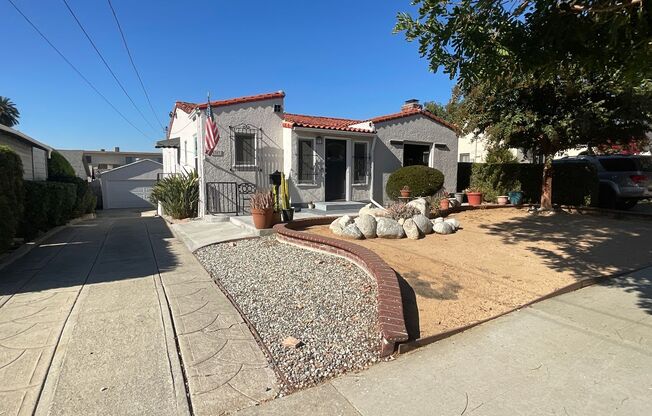 House - 4 Bedrooms / 1 Bath - Whittier