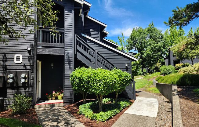 2 Bedroom 2 Bathroom Ground Floor Condo in Murrayhill