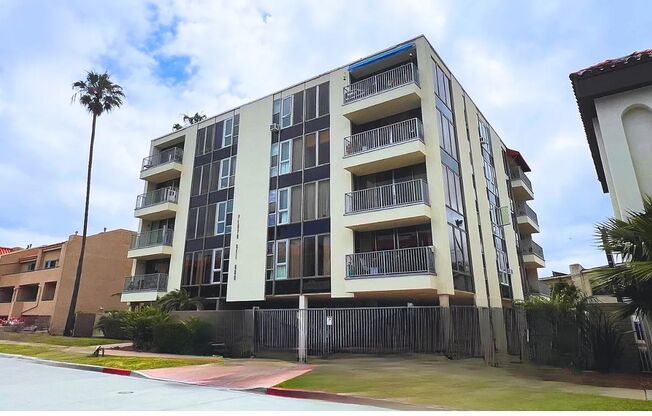 Playa de Oro Apartments