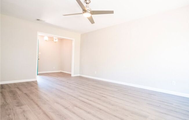 2524 Glen Springs Way