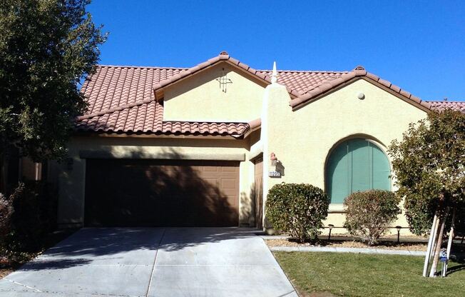 4 bedroom + Den + 3 Car Garage! All Appliances Included!