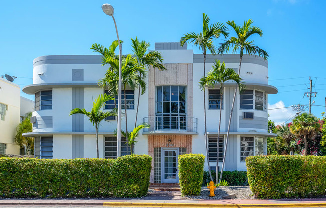 Helios Apartments Miami Beach