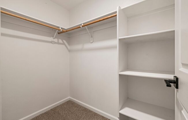 3 beds, 2 baths, 1,272 sqft, $2,125, Unit 231