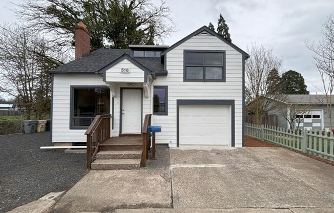 3Bd/2Ba Two Story House - Available to View!