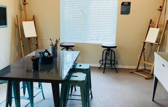 Studio, 1 bath, 186 sqft, $1,525, Unit 515