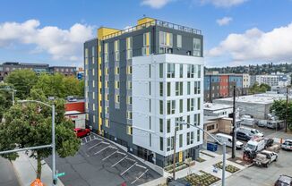 Chinook Apartments
