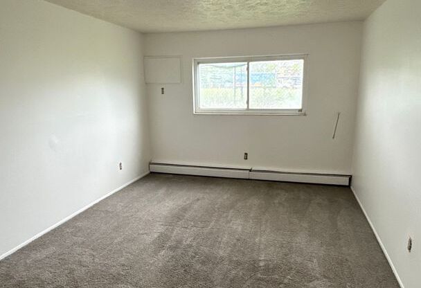 5058 Broadway Ave.
