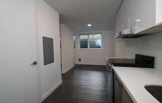 Studio, 1 bath, 356 sqft, $1,395, Unit 11 NEW