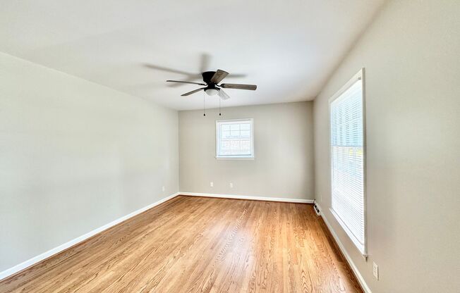 Adorable 3 Bed/2 Bath Off N Holden/Westridge