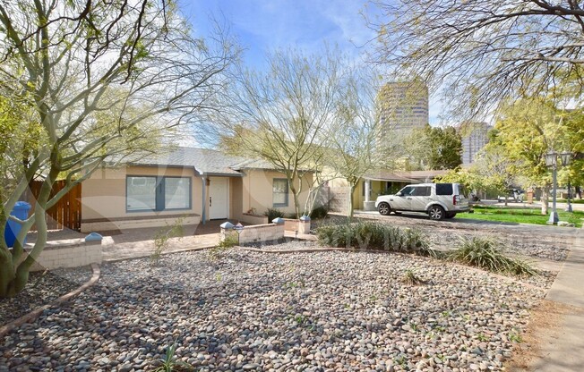317 E CATALINA DR