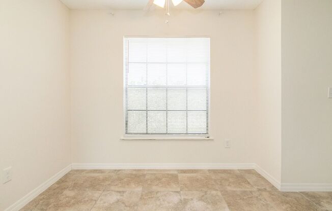 Beautiful 2BR/1.5BA Townhome for rent Near Lake Baldwin!