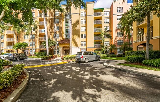 19701 E Country Club Dr