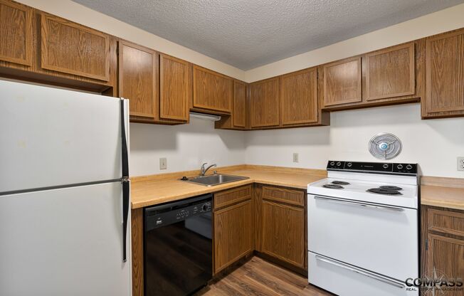 1 bed, 1 bath, 709 sqft, $1,045, Unit 2214-229