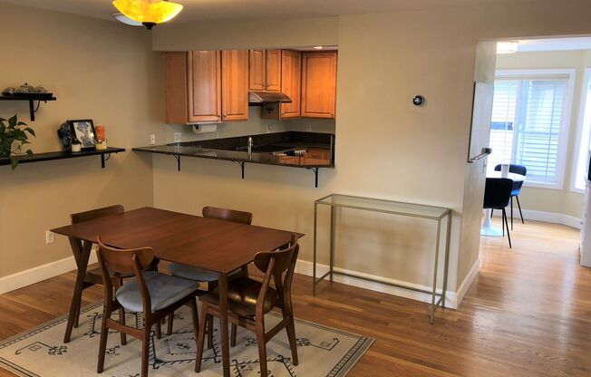 3Bd/3Ba Seattle Townhouse