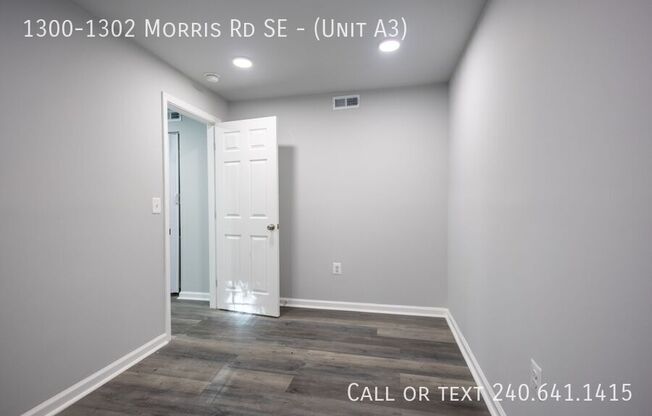 1300 1302 MORRIS RD SE
