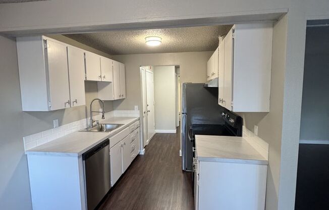 1 bed, 1 bath, 660 sqft, $1,545, Unit 218