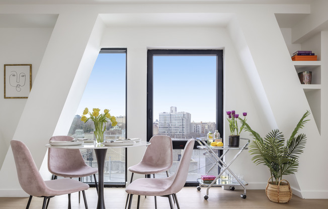 3 beds, 2 baths, $6,200, Unit 9E