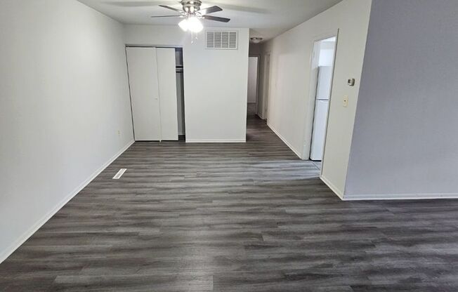 2 beds, 1.5 baths, 900 sqft, $1,245, Unit 224-H