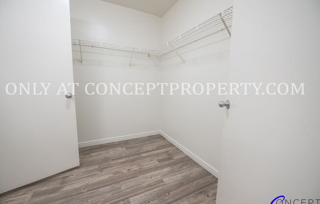 3 beds, 2 baths, 1,350 sqft, $1,650, Unit 4062 22