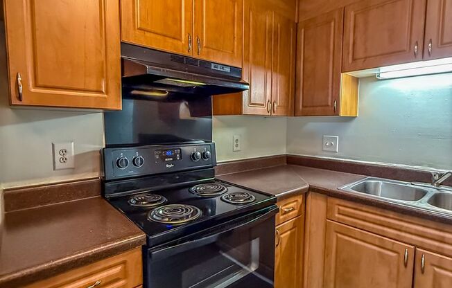 3 beds, 1.5 baths, 980 sqft, $1,275, Unit G4