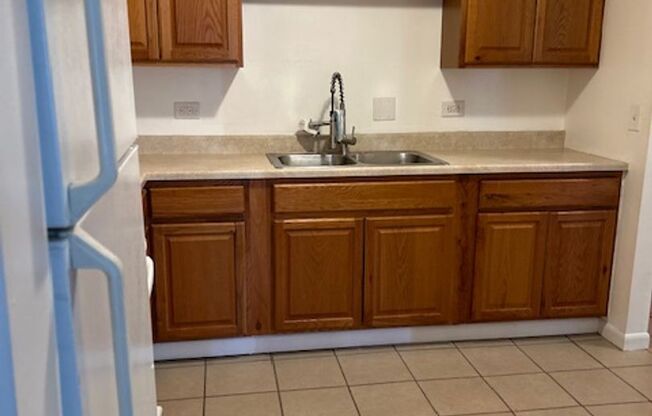 1 bed, 1 bath, $1,195, Unit 11